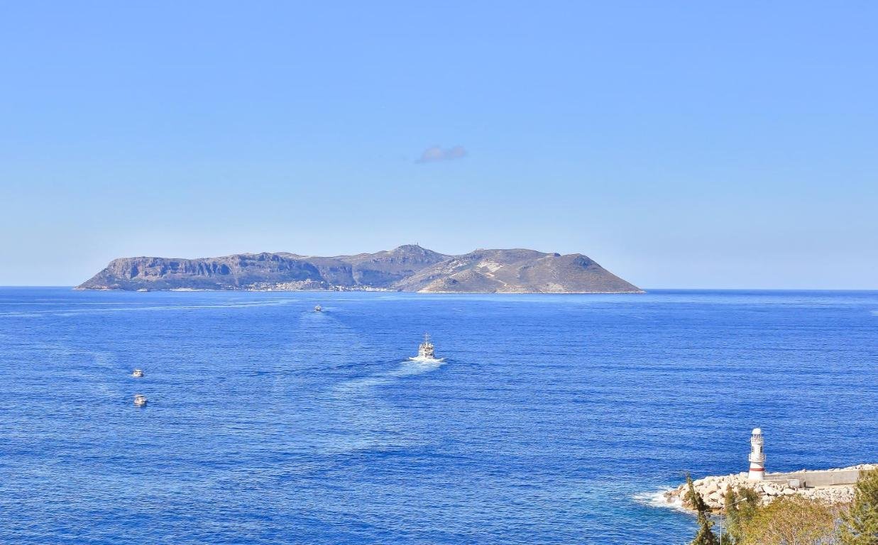 Kayahan Hotel — Kaş
